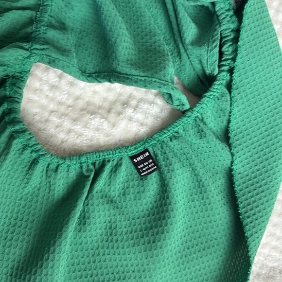 Green Halter Ruffle Hem Tank Top Size L - Picture 6 of 6